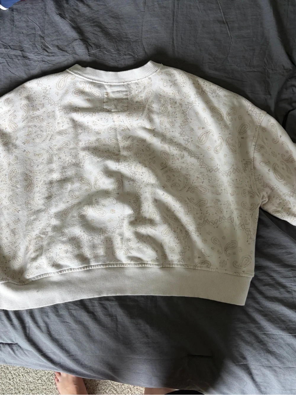 Aerie take it easy crew neck cropped sweatshirt paisley size medium soft muslin - Picture 7 of 7